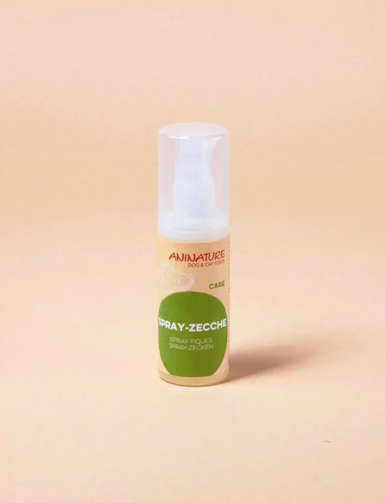 Spray Zecche ANiNATURE repellente naturale senza alcol per proteggere il cane da zecche e insetti